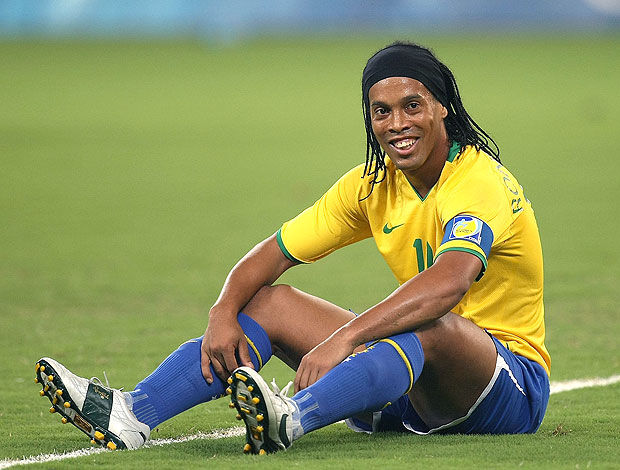 mano-quer-ronaldinho-gaucho-na-selecao-brasileira-ate-a-copa-de-2014